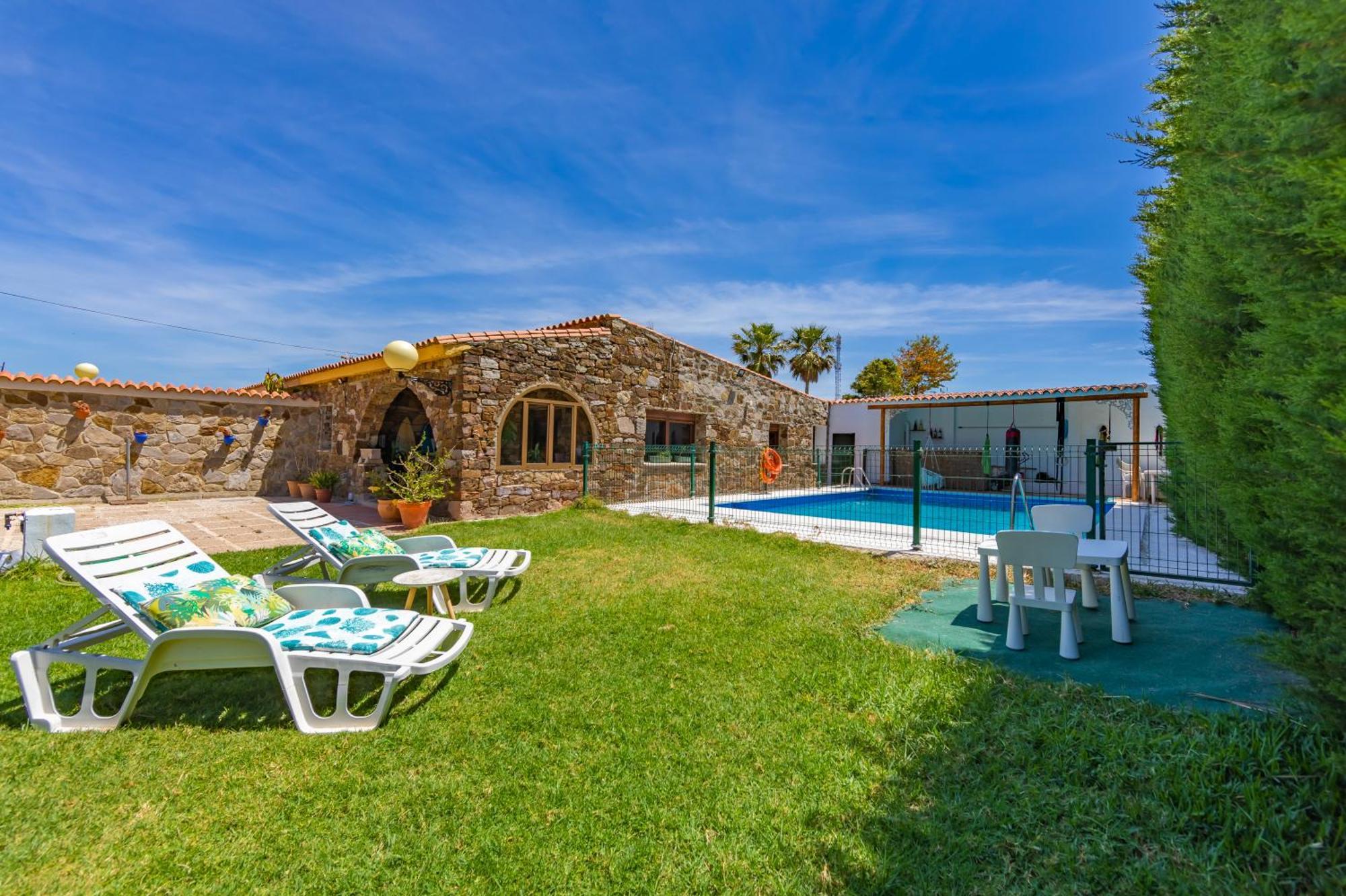 Chalet Con Piscina Privada En Bolonia Tarifa Eksteriør bilde